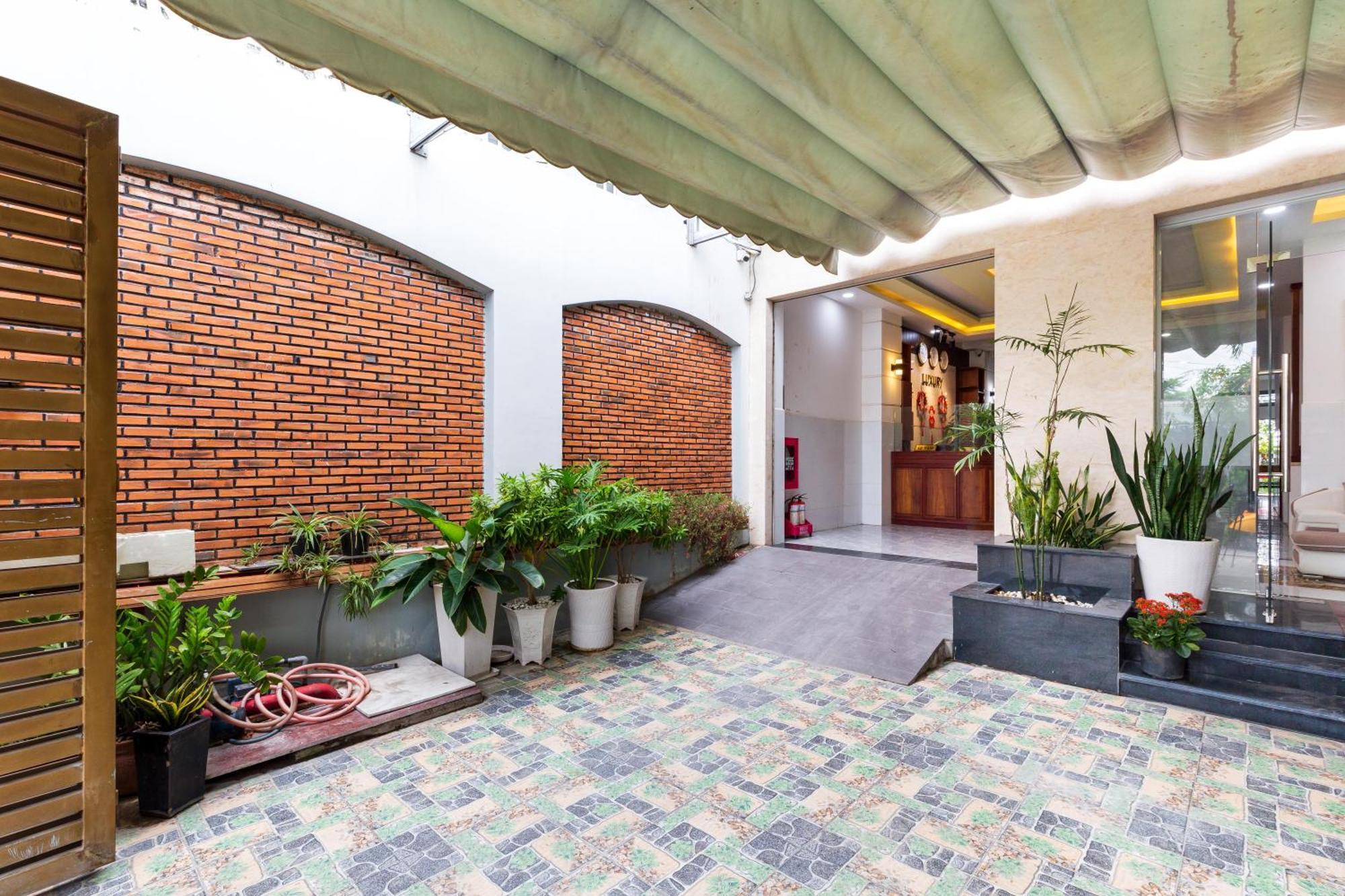 Luxury Vuon Lai Hotel 胡志明市 外观 照片